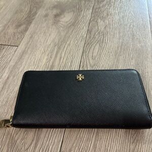 Tory Burch Emerson Zip Continental Wallet Black Leather Organizer